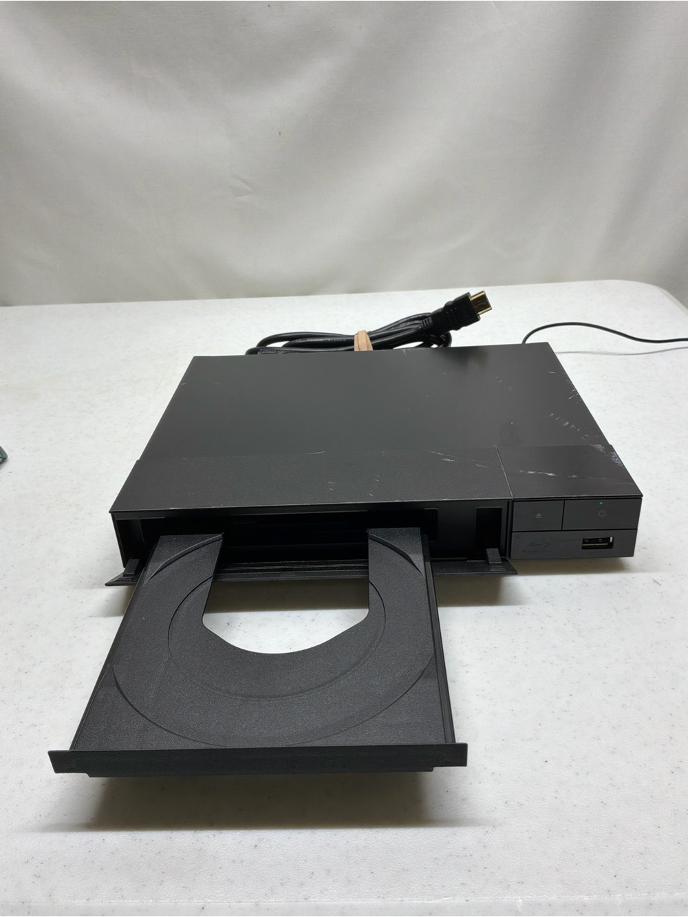 Sony Black Blu-ray/DVD Player with Remote and USB Port - Picture 2 of 9